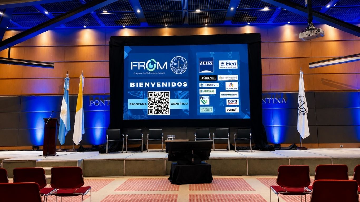 Escenario corporativo con LED central